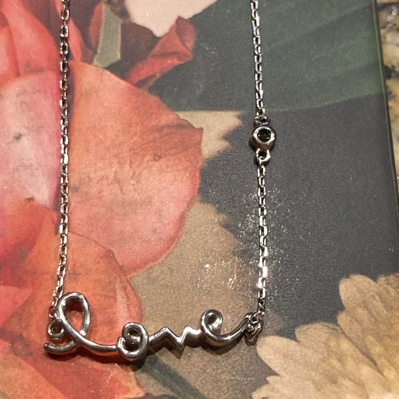 Dainty “Love” bracelet - Picture 6 of 12
